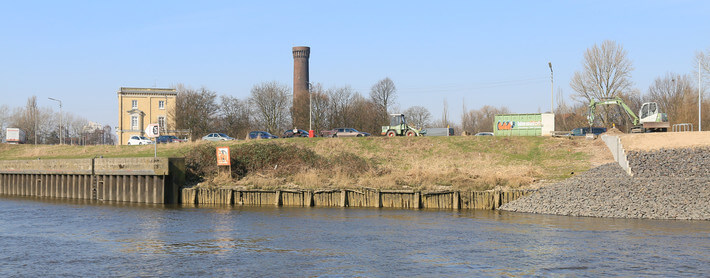 Verschiedene Uferbefestigungen im Hamburger Hafen bei Rothenburgsort. Foto SLE